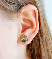 Kolczyki - Wyjątkowe kolczyki sztyfty KWIECISTE GÓRY w żywicy - miniaturka - grafika 1