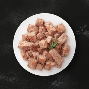 SHEBA puszka 24x400g Nature's Collection – mokra pełnoporcjowa karma dla dorosłych kotów, z białą rybą i wątróbką z przybraniem z marchewki, w terynie - Mokra karma dla kotów - miniaturka - grafika 3