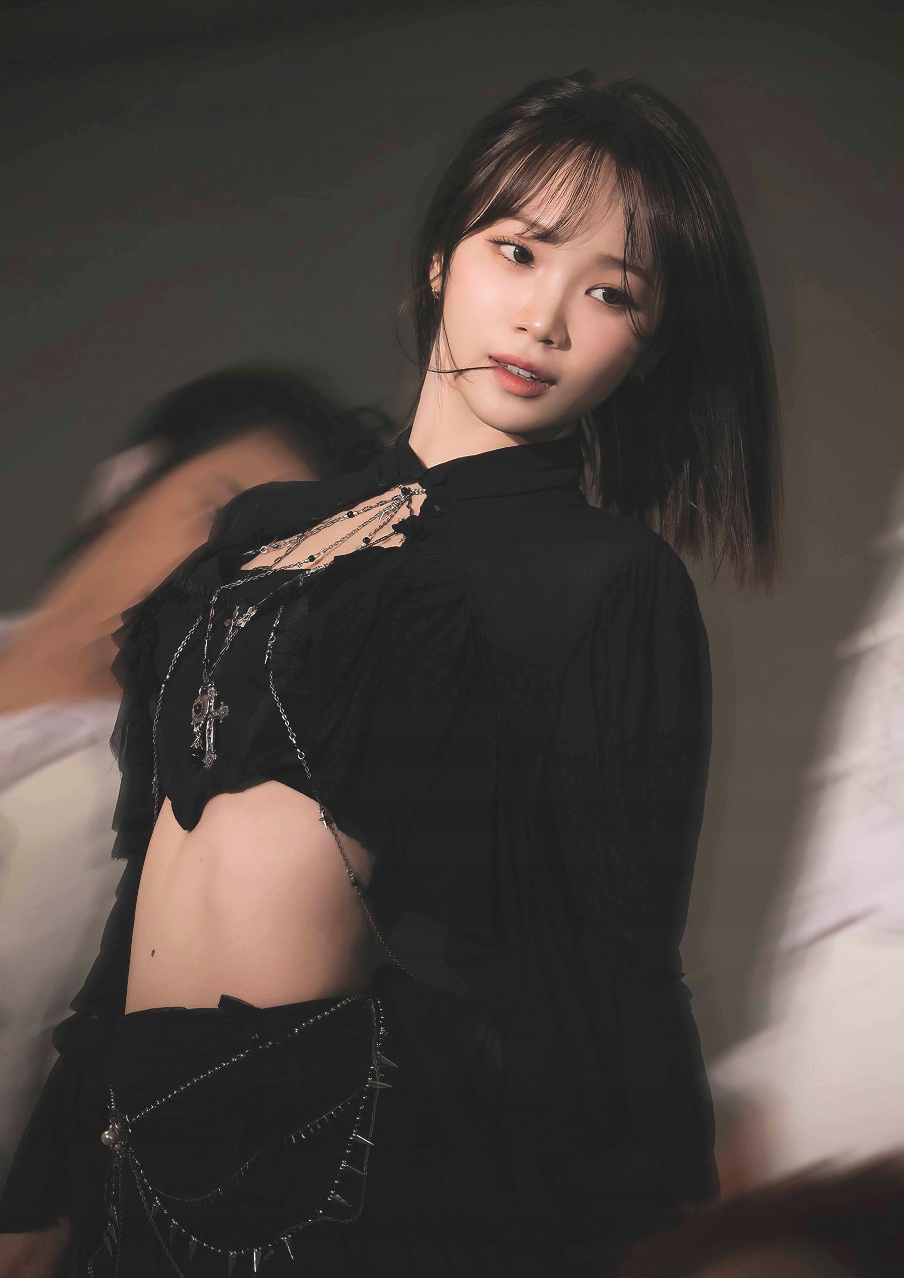 Plakat A2 Le Sserafim K-Pop Kpop Korea Muzyka Kim Chae-won
