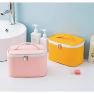 Kosmetyczki, organizery i kuferki - Kuferek, kosmetyczka damska na kosmetyki KS43WZ4 - miniaturka - grafika 1