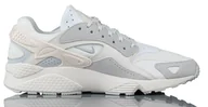 Moda i Uroda OUTLET - BUTY MĘSKIE SPORTOWE NIKE HUARACHE RUNNER DZ3306 100 R-40 - miniaturka - grafika 1