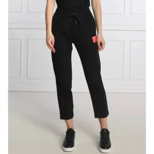 Armani Exchange Spodnie dresowe | Regular Fit - Dresy damskie - miniaturka - grafika 1