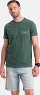 Koszulki męskie - Ombre Bawełniany t-shirt męski z nadrukiem na kieszonce Ombre Streetstyle ciemnozielony V4 OM-TSCT-0108 S - miniaturka - grafika 1