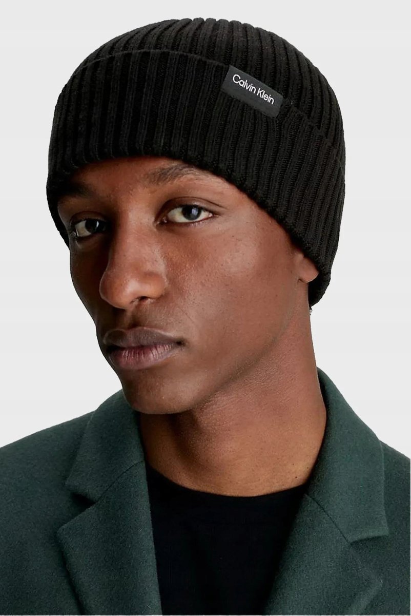 CALVIN KLEIN CZAPKA ZIMOWA DZIANINOWA Z METKĄ LOGO CZARNA 12DA