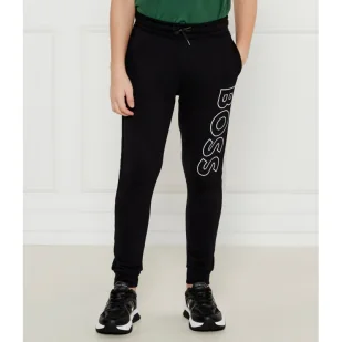 BOSS Kidswear Spodnie jogger Regular Fit - Spodnie i spodenki dla chłopców - miniaturka - grafika 1
