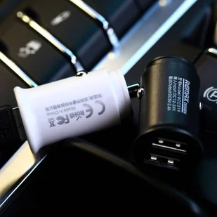 Remax Roki Series Car Charger RCC219 mini ładowarka samochodowa 2x USB 2.4A biały - Ładowarki samochodowe - miniaturka - grafika 2