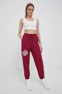 Spodnie damskie - Adidas Originals Originals spodnie bawełniane Trefoil Moments damskie kolor fioletowy z aplikacją - grafika 1