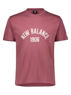 Koszulki męskie - New Balance Koszulka "Essentials Varsity" w kolorze różowym - miniaturka - grafika 1