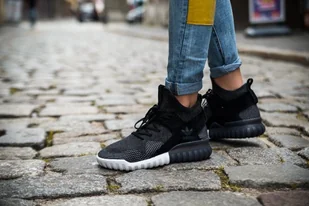 BUTY ADIDAS TUBULAR X PK (BB2379)-42 - Półbuty męskie - miniaturka - grafika 1