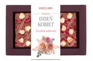 Czekolada - Czekolada mleczna z malinami i orzechami laskowymi - Dzień kobiet herbaciane róże - miniaturka - grafika 1