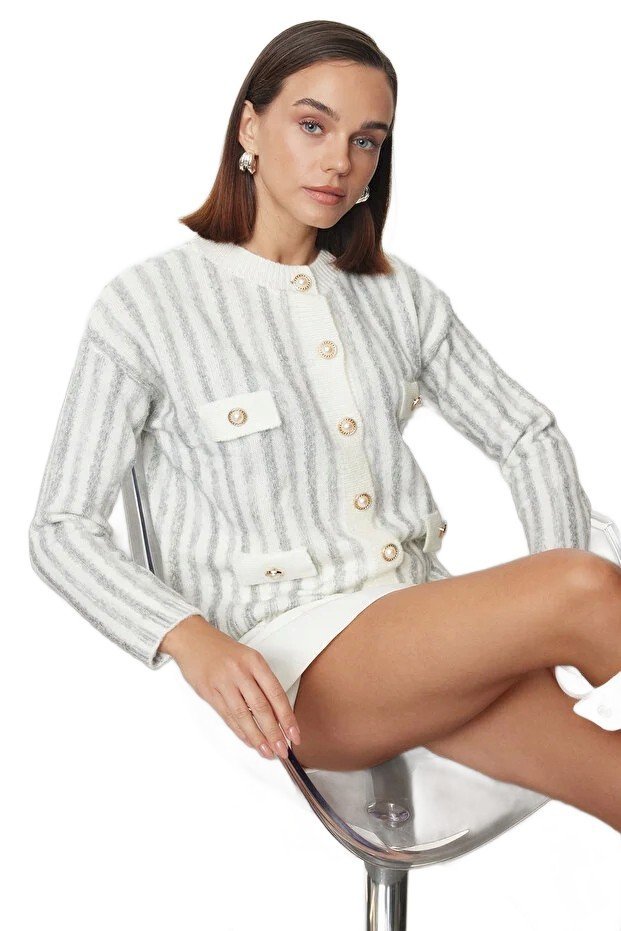 TRENDYOL SWETER DAMSKI W PASKI Z GUZIKAMI I KIESZENIAMI S 5EA*