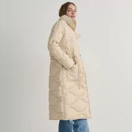 Płaszcze damskie - Reserved - Pikowany płaszcz ze stójką - Kremowy - miniaturka - grafika 1