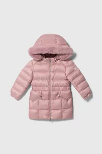 Kurtki i płaszcze dla dziewczynek - Guess kurtka puchowa dziecięca kolor różowy - grafika 1