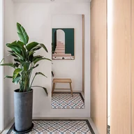 Lustra - Lustro ścienne, bezramowe lustro odzieżowe ze szkłem powlekanym aluminium i warstwą przeciwwybuchową, montowane pionowo lub poziomo, do sypialni, salonu, strefy wejściowej - miniaturka - grafika 1