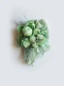 Broszki - Broszka z jedwabnymi kwiatami w odcieniach mięty - miniaturka - grafika 1