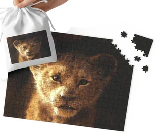 PUZZLE - KRÓL LEW SIMBA WZORY Z BAJEK PREZENT 24el + WORECZEK - Puzzle - miniaturka - grafika 1