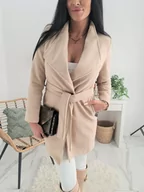 Płaszcze damskie - JESIENNY PŁASZCZ BERGAMO Z PIKOWANĄ PODSZEWKĄ I DUŻYMI KLAPAMI PRODUKT WŁOSKI - BEŻOWY - MODA ITALIA - miniaturka - grafika 1