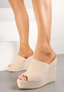 Beżowe Klapki na Koturnie Ozdobionym Plecionką Olinera - Klapki i japonki damskie - miniaturka - grafika 1