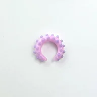 Kolczyki - Szklana nausznica Pixie różowa we fioletowe kropki - miniaturka - grafika 1