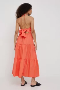 Sukienki - Gap sukienka kolor pomarańczowy maxi rozkloszowana - - grafika 1