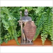 Figurki dekoracyjne - KLĘCZĄCY RYCERZ Z TARCZĄ I MIECZEM VERONESE  (WU76406A4) - miniaturka - grafika 1