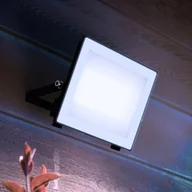 Lampy ogrodowe - Philips Reflektor zewnętrzny LED Lois UE flood, 24 W, 5000 K, IP65 flood, czarny, aluminium - miniaturka - grafika 1