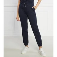 Dresy damskie - Gant Spodnie dresowe | Regular Fit - miniaturka - grafika 1