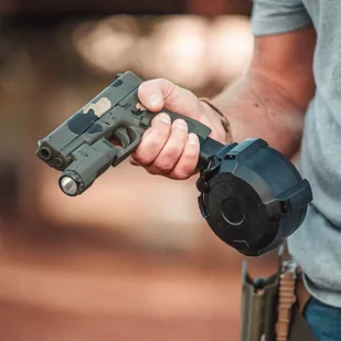 Magpul - Magazynek PMAG D-50 GL9 do pistoletów Glock - 9x19 mm Para - Czarny - MAG1033-BLK - Osprzęt do wiatrówek - miniaturka - grafika 3