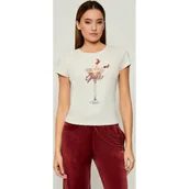 Koszulki i topy damskie - GUESS T-shirt TINI BOOTS ESPRESSO Slim Fit - miniaturka - grafika 1