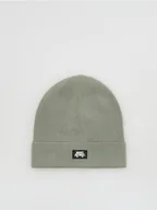 Czapki damskie - Reserved - Czapka z naszywką - oliwkowy - miniaturka - grafika 1