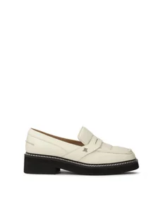 Półbuty skórzane off-white z czarną podeszwą - Półbuty damskie - miniaturka - grafika 1