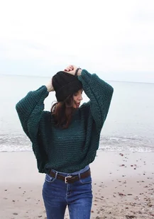 Sweter handmade z wełną leśna zieleń - Swetry damskie - miniaturka - grafika 1