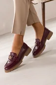 Półbuty damskie - Bordowe mokasyny damskie półbuty na bieżnikowanej podeszwie na pasku złota ozdoba Casu 666-676 - miniaturka - grafika 1