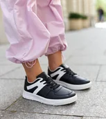 Sneakersy damskie - Czarne sneakersy sportowe Hagara-40 - miniaturka - grafika 1