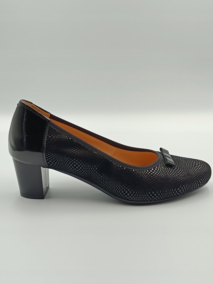 Klasyczne czarne skórzane czółenka modny wzór polska marka PULSO r. 37