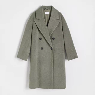 Płaszcze damskie - Reserved - Dwurzędowy płaszcz - Zielony - grafika 1