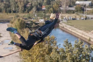 Dream Jump w Warszawie - Czasopisma - miniaturka - grafika 1