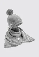 Czapki damskie - Zestaw zimowy jasnoszary - szalik i czapka z pomponem - miniaturka - grafika 1