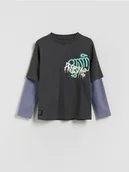 Bluzy dla chłopców - Reserved - Koszulka longsleeve z nadrukiem - ciemnoszary - miniaturka - grafika 1