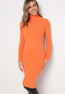 Pomarańczowa Sweterkowa Puchata Sukienka Midi z Wełny z Golfem Sebhat - Sukienki - miniaturka - grafika 1