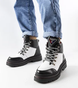 Biało-czarne ocieplane trapery Solofra -39 - Botki damskie - miniaturka - grafika 1