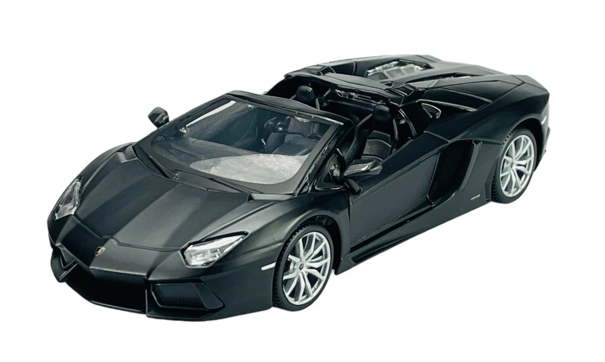 MAISTO LAMBORGHINI AVENTADOR ROADSTER CZARNY MAT 1:24 31504