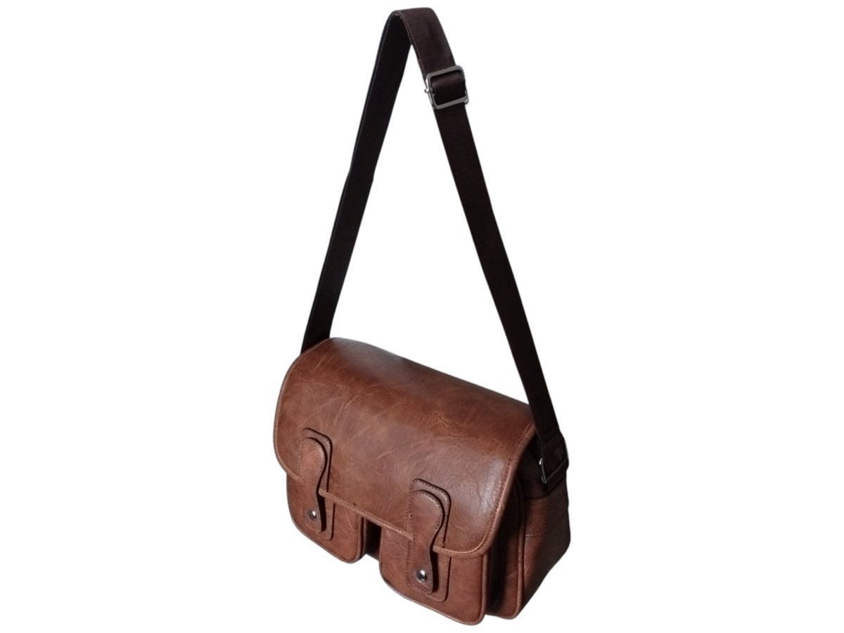 Torebka Damska Listonoszka Na Ramię Z Klapą, Szeroki Pasek Brązowy Ekoskóra
