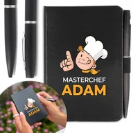 Notesy i bloczki - NOTES A6 DŁUGOPIS Prezent dla KUCHARZA Twoje IMIĘ - miniaturka - grafika 1
