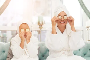Pakiet spa dla Mamy i Córki w Krakowie - Czasopisma - miniaturka - grafika 1
