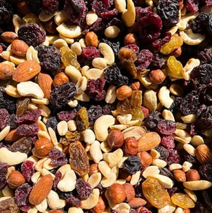 MIESZANKA STUDENCKA 1kg Orzechy bakalie naturalna - Bakalie - miniaturka - grafika 1