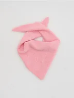 Czapki damskie - Reserved - Trójkątna chusta - pastelowy róż - miniaturka - grafika 1