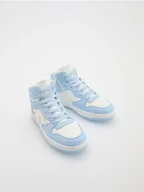 Buty dla dziewczynek - Reserved - Sneakersy za kostkę Cinnamoroll - jasnoniebieski - miniaturka - grafika 1