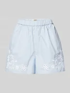 Spodenki damskie - Szorty o kroju relaxed fit z haftem angielskim - miniaturka - grafika 1