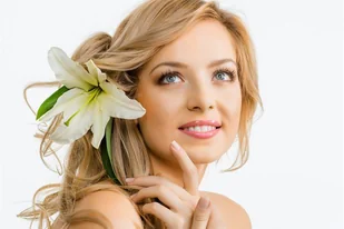 Pakiet Bogini Piękna w Queen of Beauty w Warszawie - Czasopisma - miniaturka - grafika 1